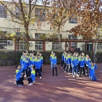 三年级合唱视频